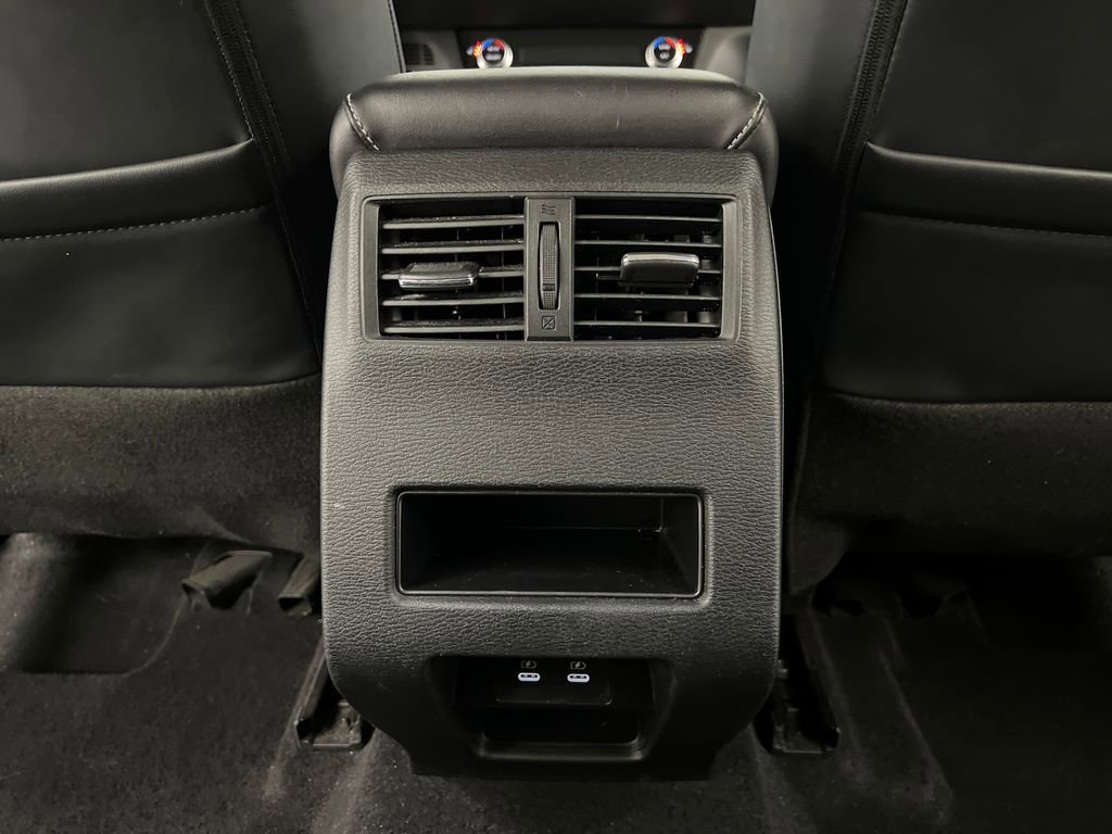 Used 2025 Mitsubishi Outlander SE image 23