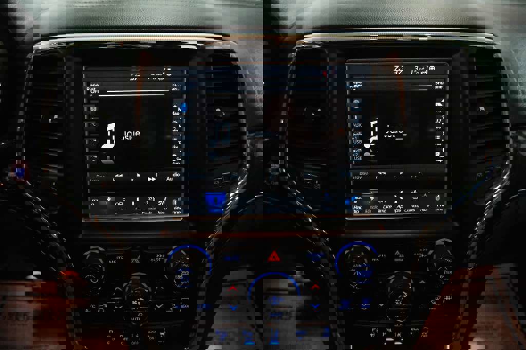 Used 2018 Jeep Grand Cherokee SRT w/ Trailer Tow Group IV image 28