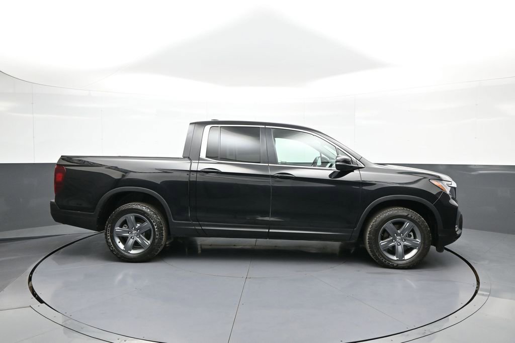 Certified 2023 Honda Ridgeline RTL image 5