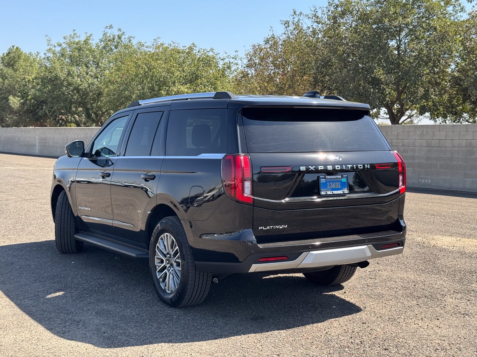Used 2026 Ford Expedition Platinum AWD/4WD image 7