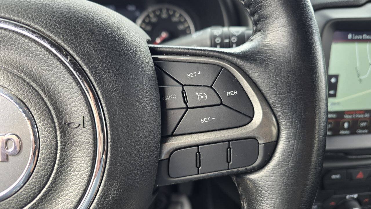 Used 2019 Jeep Renegade Limited w/ Quick Order Package 22P FWD image 29