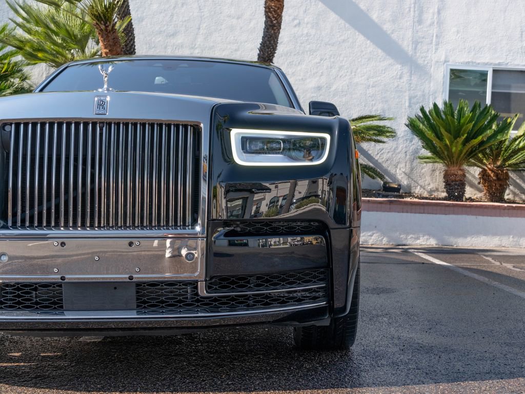 Used 2019 Rolls-Royce Phantom Sedan image 39