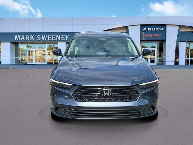 Used 2025 Honda Accord SE image 2