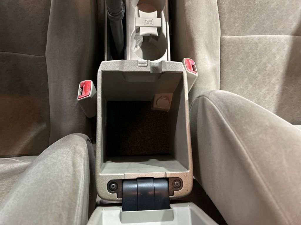 Used 2010 Toyota Corolla Base image 18