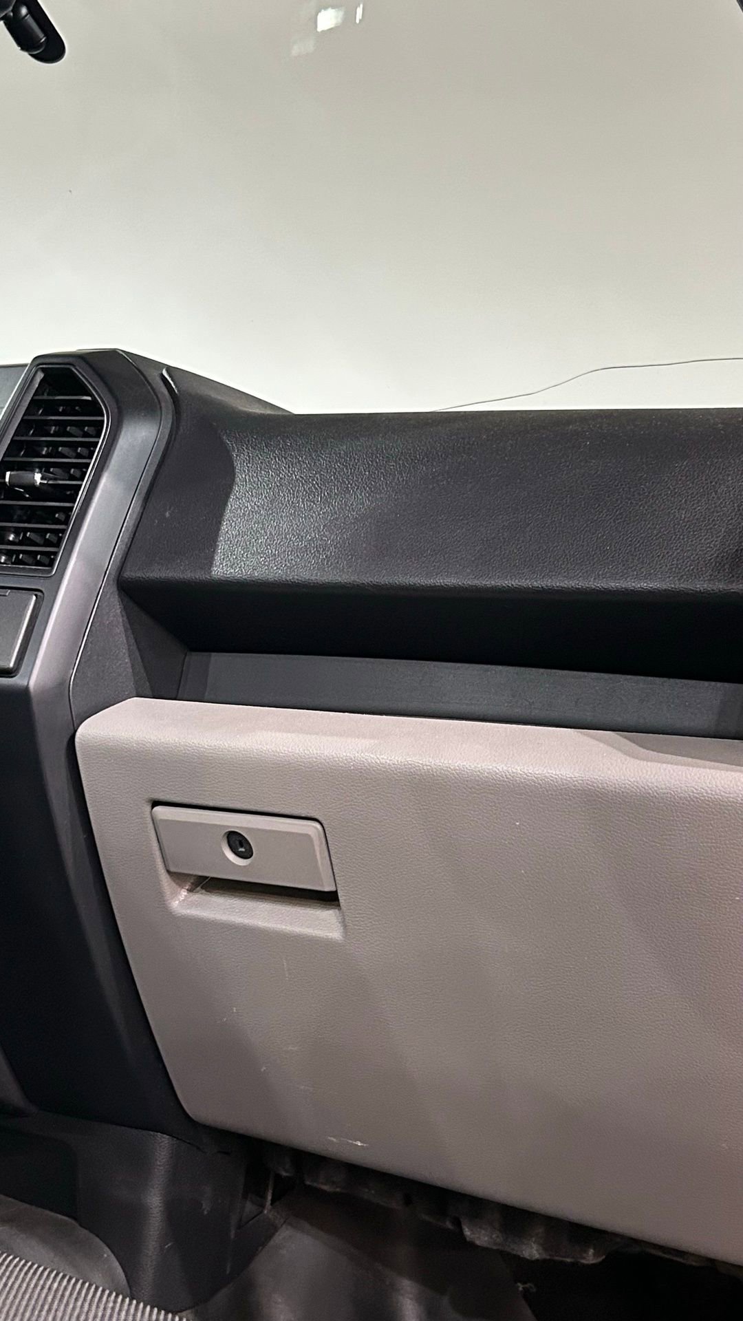 Used 2019 Ford F150 XL w/ Equipment Group 101A Mid RWD image 37