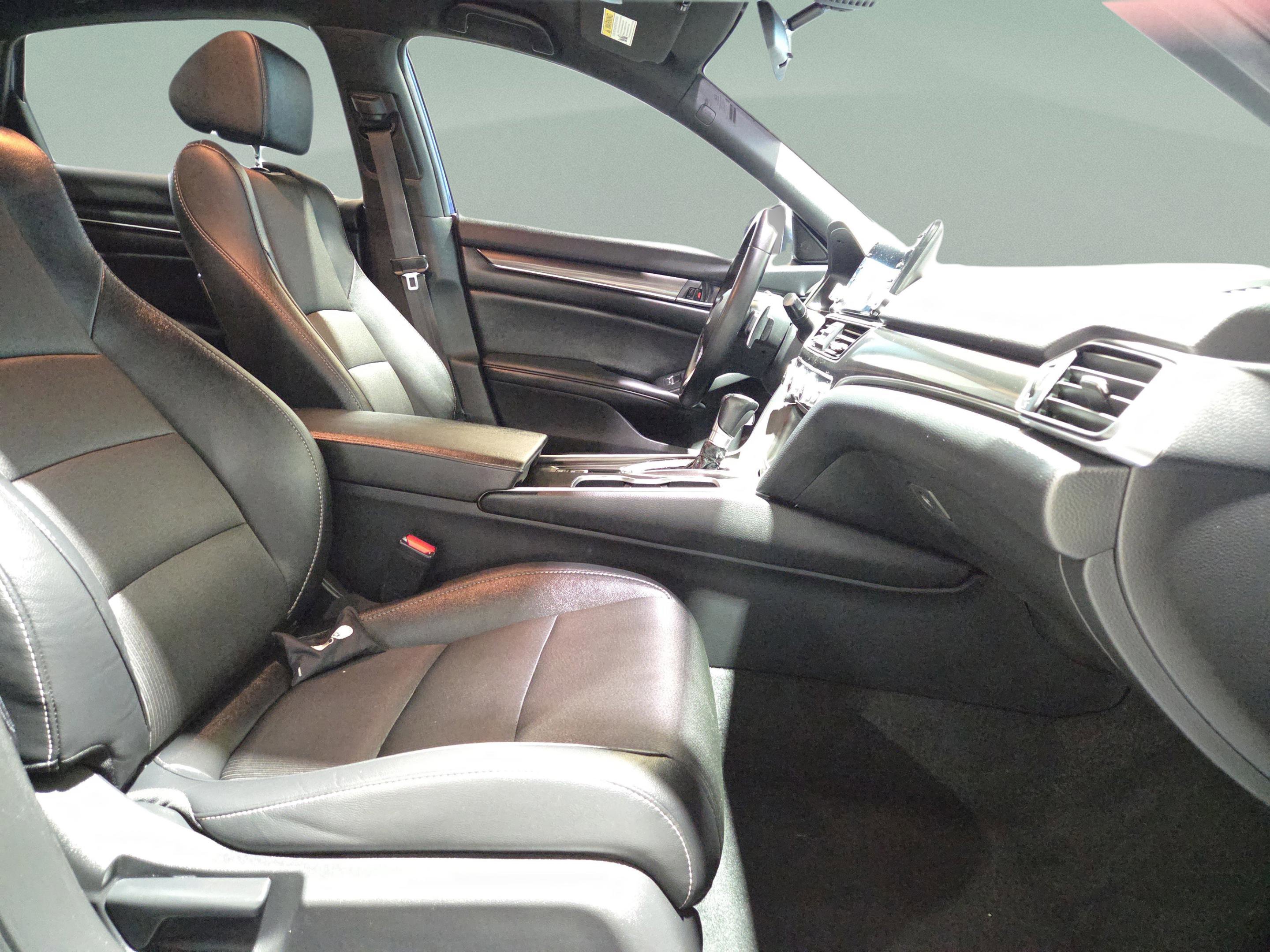 Used 2019 Honda Accord Sport image 36