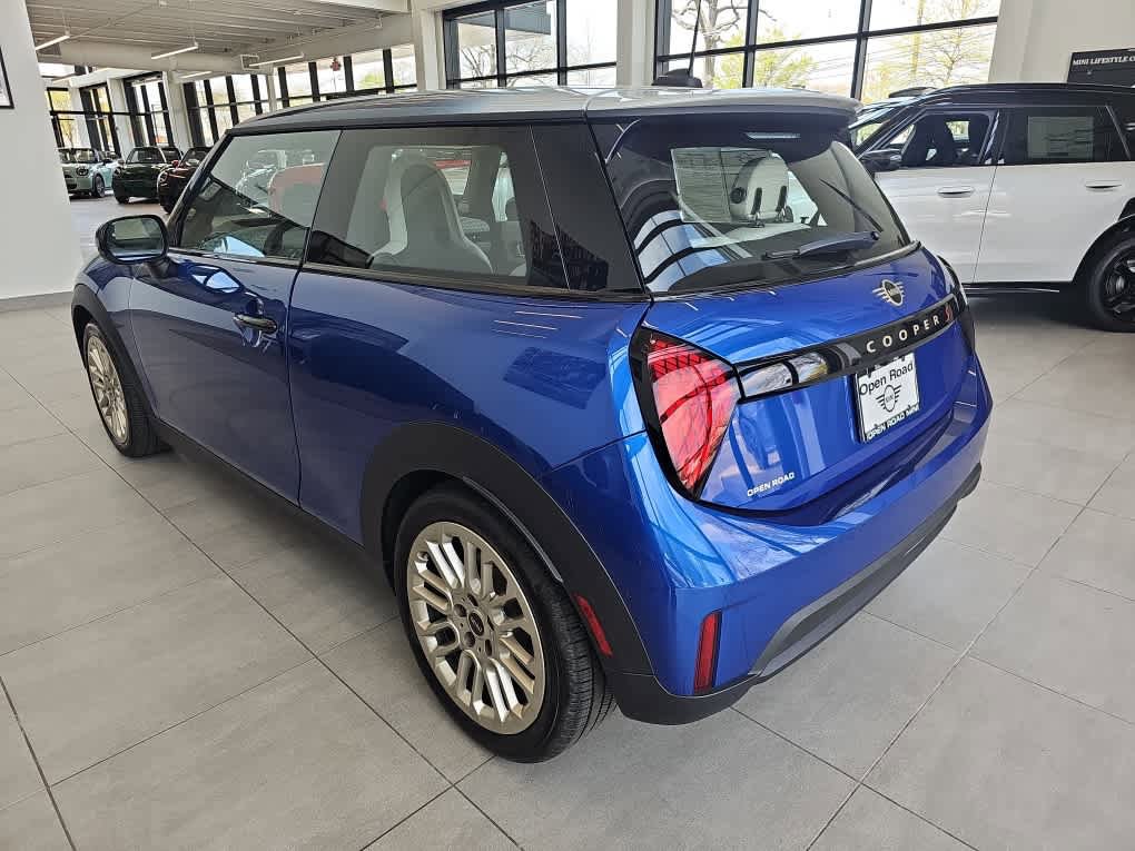 Used 2025 MINI Cooper S FWD image 9