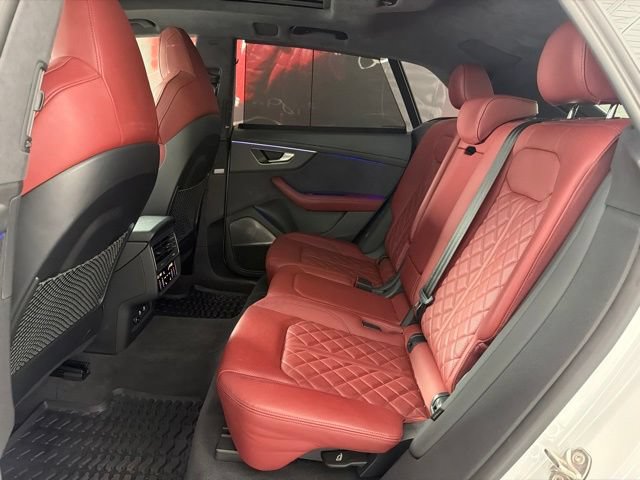 Used 2024 Audi SQ8 Prestige AWD/4WD image 12