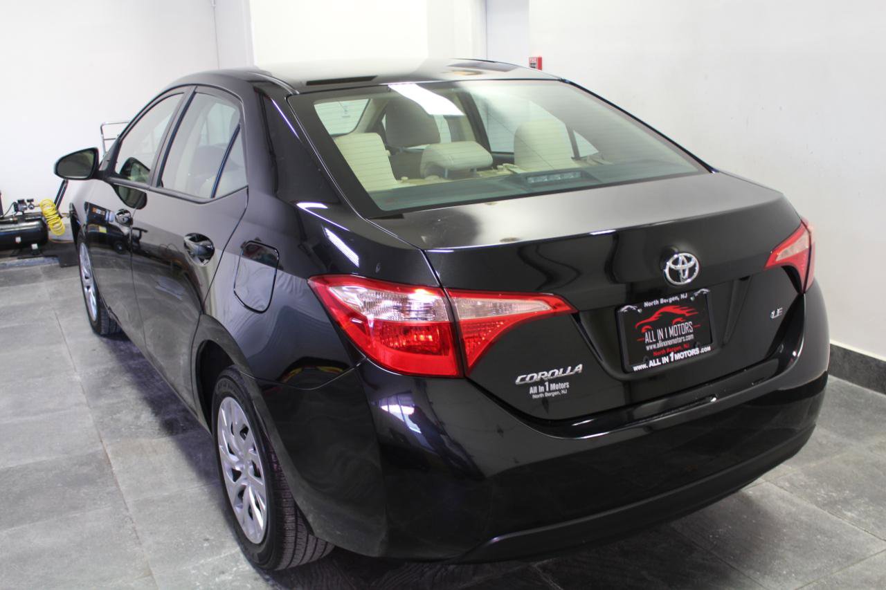 Used 2017 Toyota Corolla LE image 4