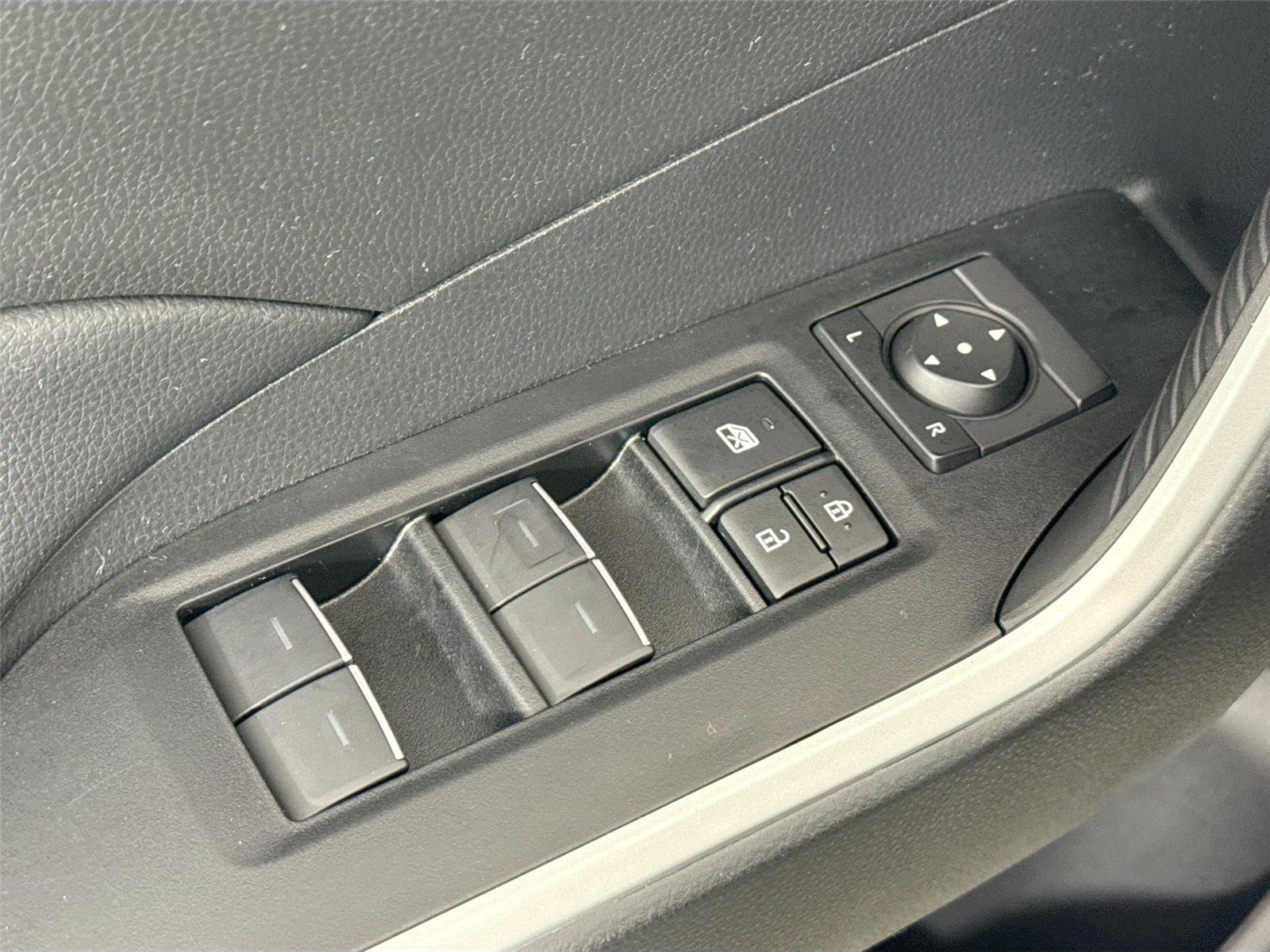 Certified 2025 Toyota RAV4 XLE AWD/4WD image 26