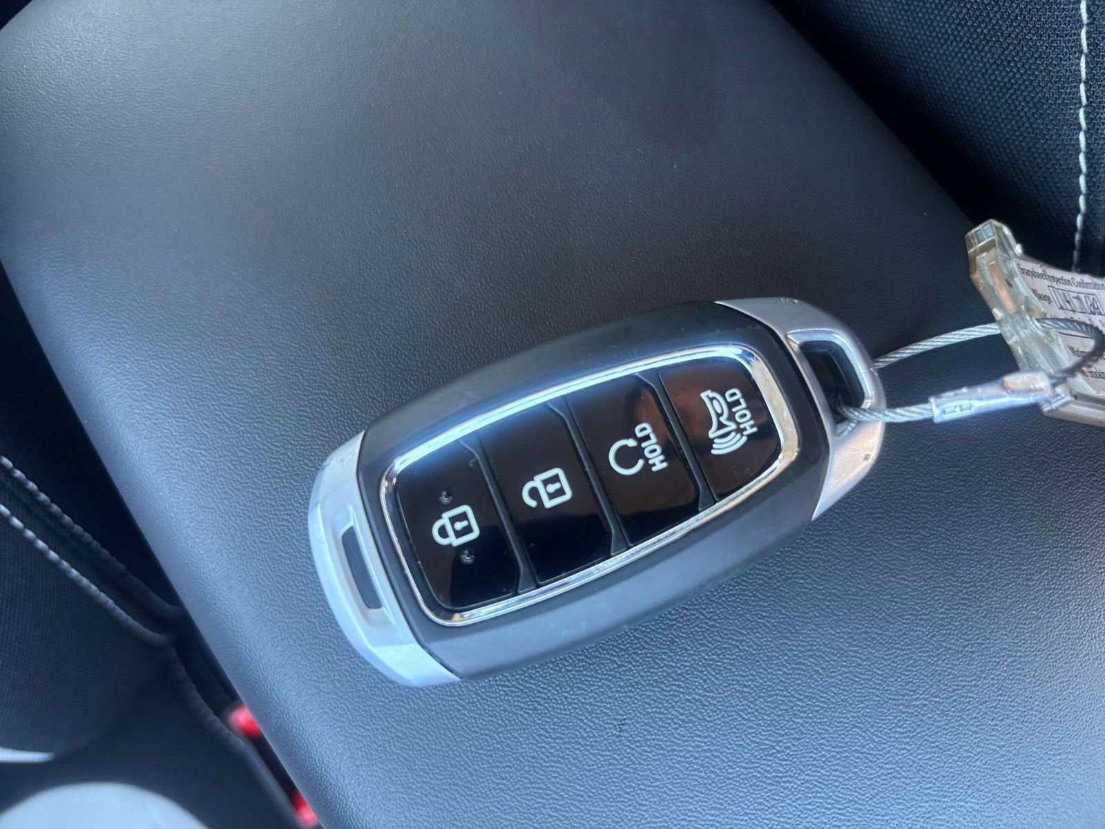 Used 2025 Hyundai Venue SEL image 21