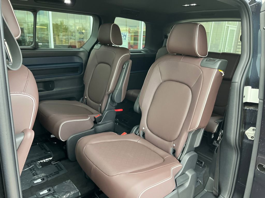New 2025 Volkswagen ID. Buzz Pro S Plus AWD/4WD image 25