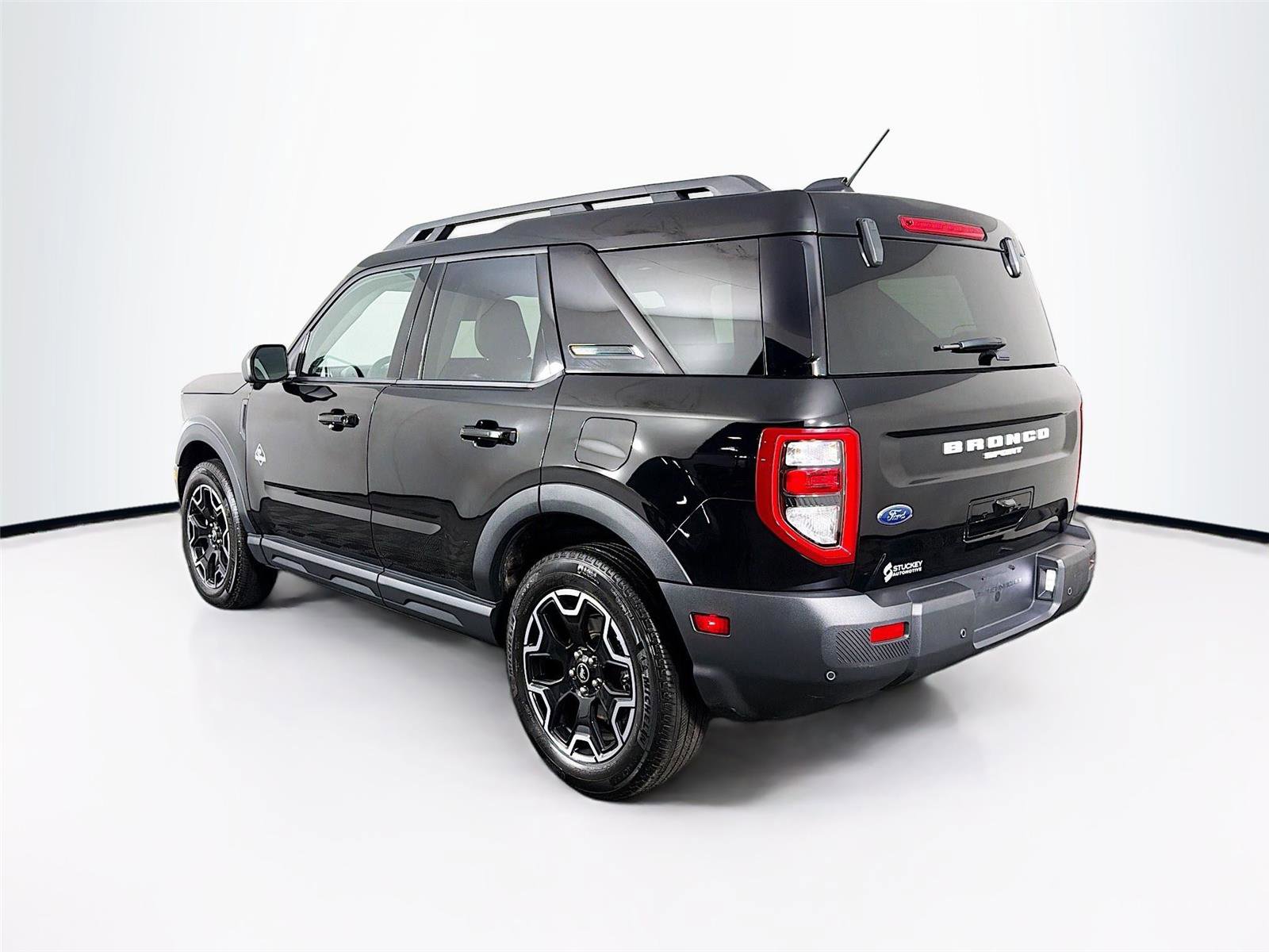 Used 2025 Ford Bronco Sport Outer Banks w/ Outer Banks Tech Package+ AWD/4WD image 9