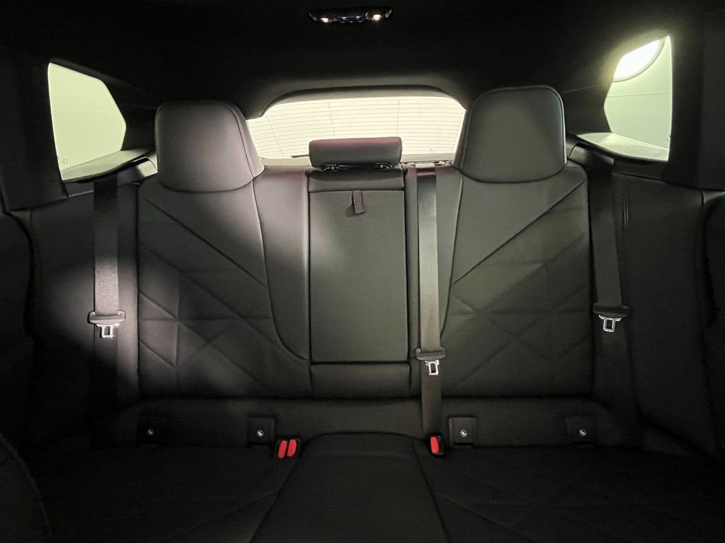 Used 2025 BMW iX xDrive50 w/ Sport Package image 19