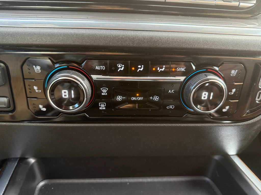 Used 2024 Chevrolet Silverado 3500 High Country w/ High Country Premium Package image 15