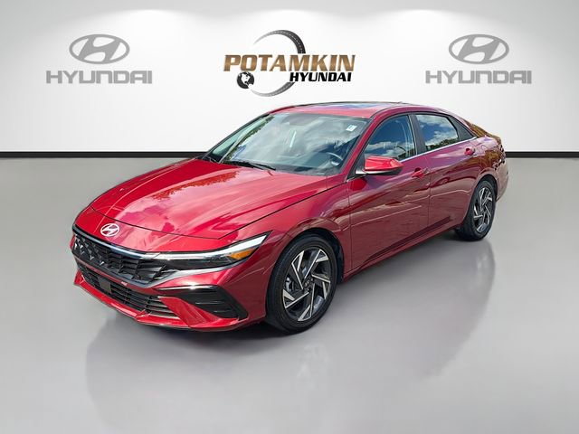 Certified 2025 Hyundai Elantra SEL FWD image 1