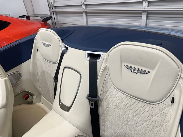 Used 2025 Aston Martin DB12 Convertible image 14