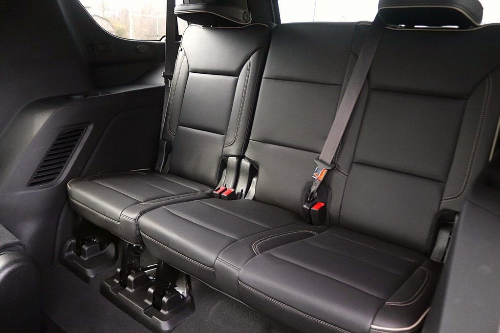 Used 2021 Chevrolet Tahoe Premier w/ Premium Package AWD/4WD image 15