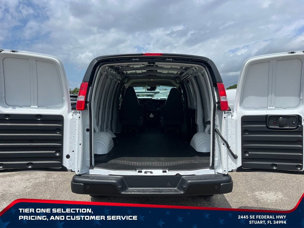 New 2026 GMC Savana 2500 RWD image 11