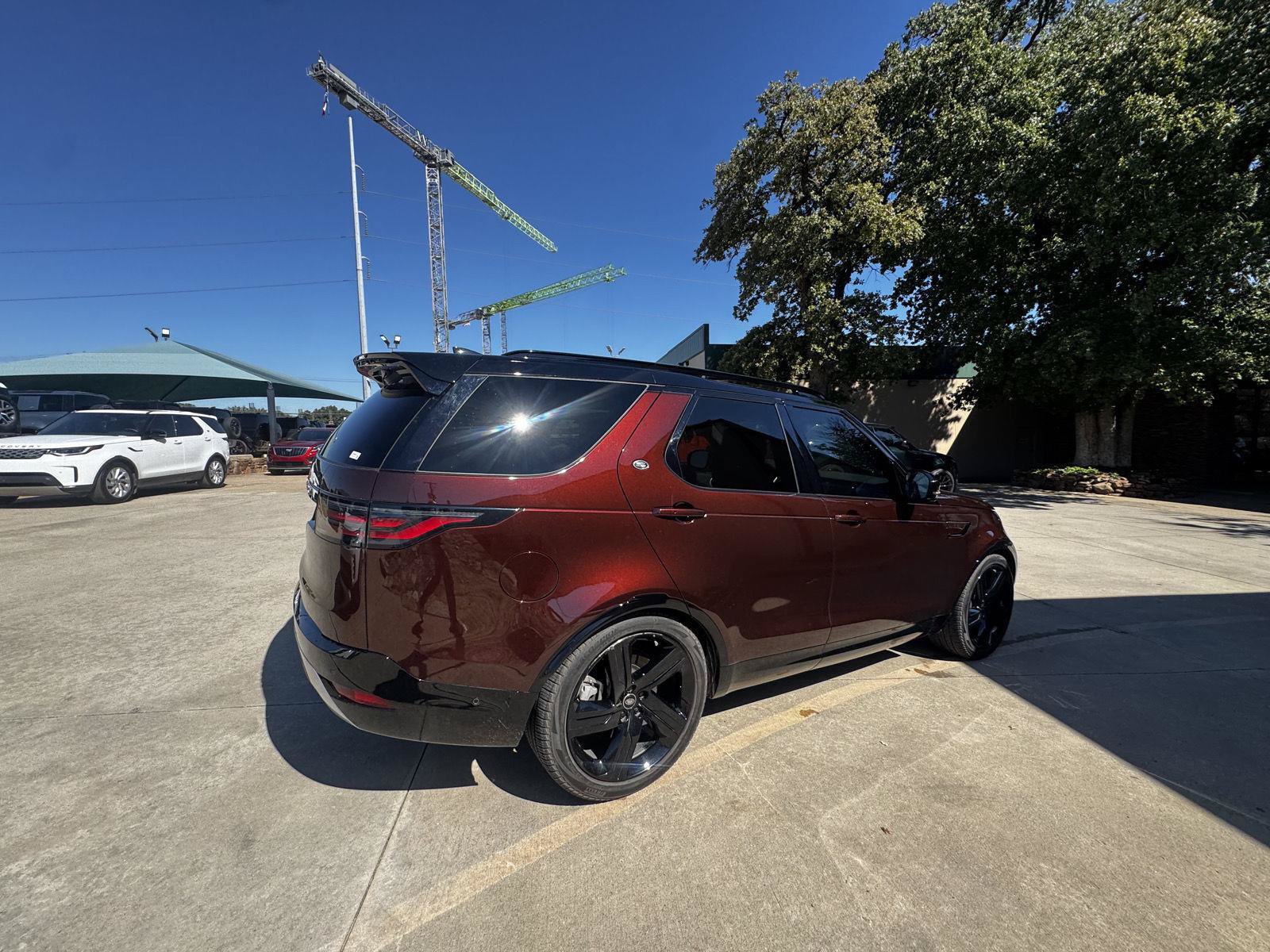 Certified 2026 Land Rover Discovery Limited Edition AWD/4WD image 8