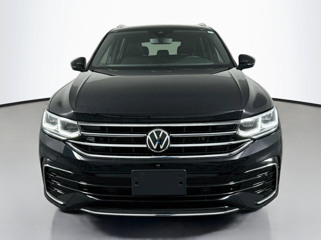 Used 2022 Volkswagen Tiguan SEL R-Line AWD/4WD image 2