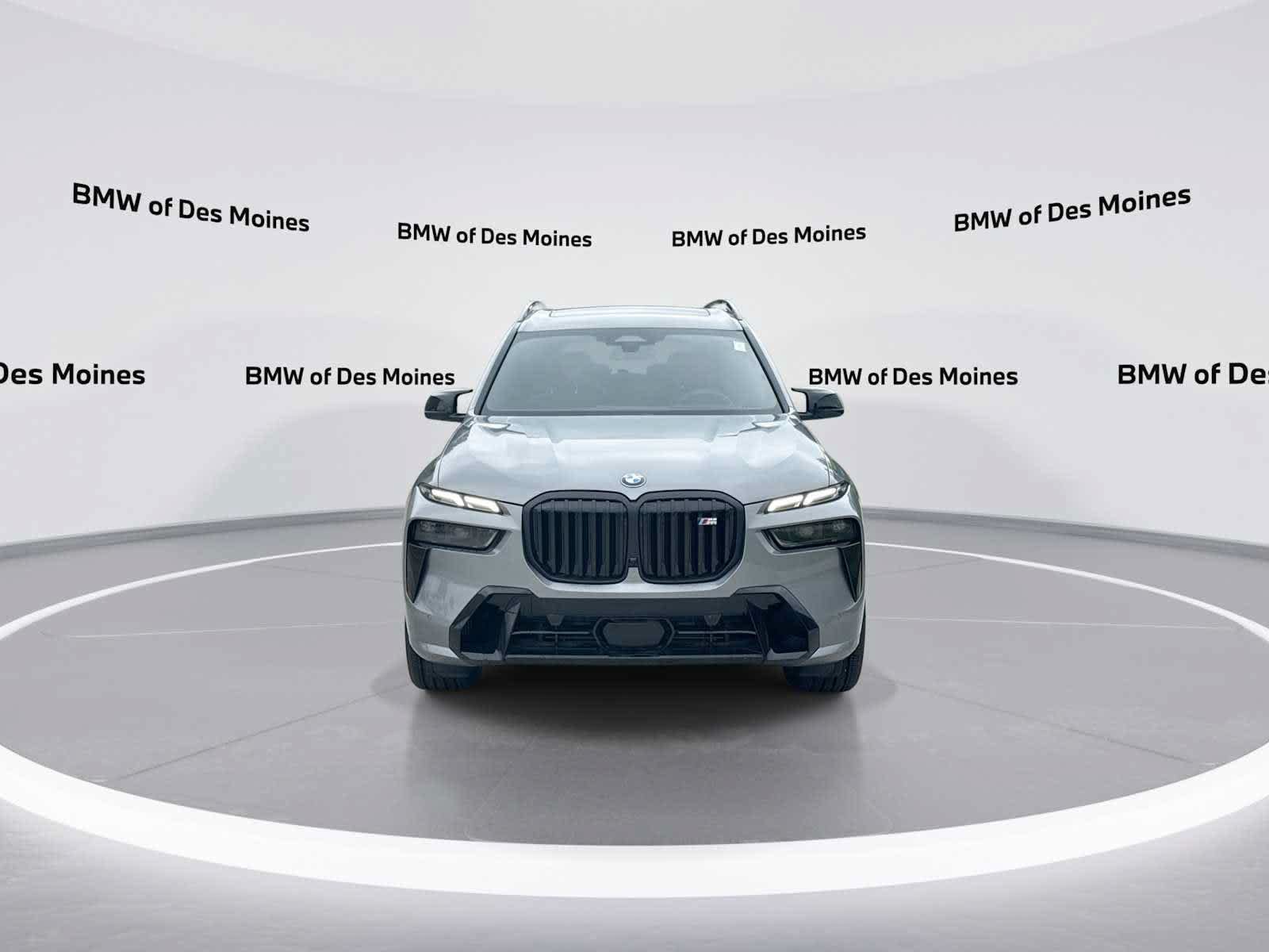 Used 2026 BMW X7 M60i w/ M Sport Professional Package AWD/4WD image 3