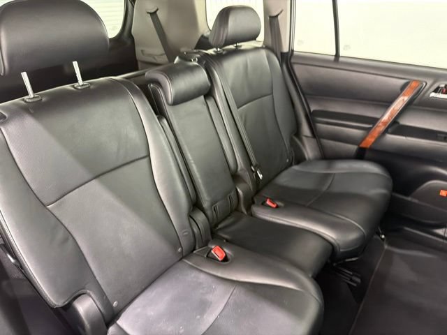 Used 2013 Toyota Highlander Limited AWD/4WD image 22