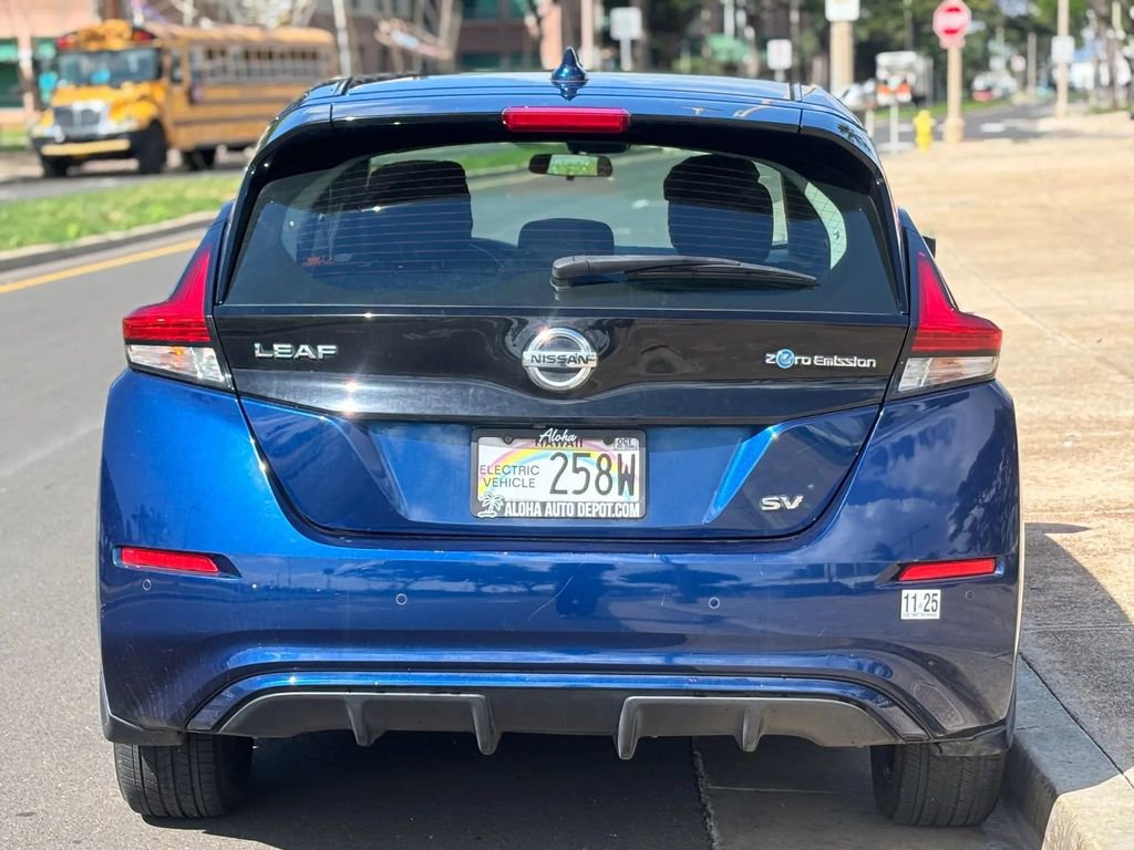 Used 2022 Nissan Leaf SV image 4