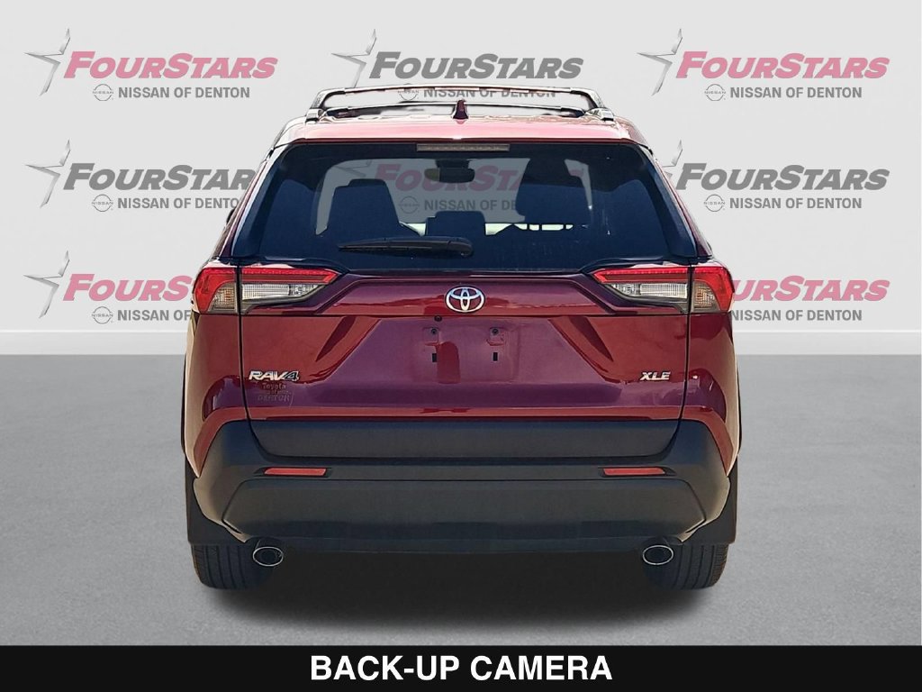 Used 2024 Toyota RAV4 XLE Premium FWD image 5