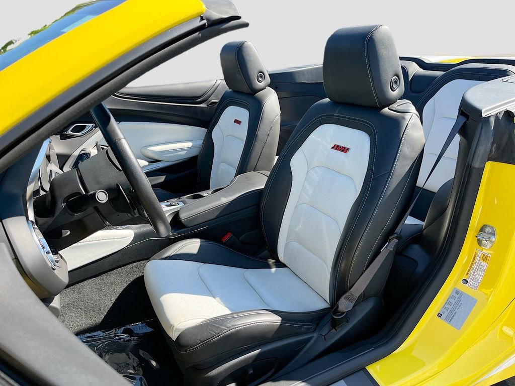 Used 2016 Chevrolet Camaro SS image 22