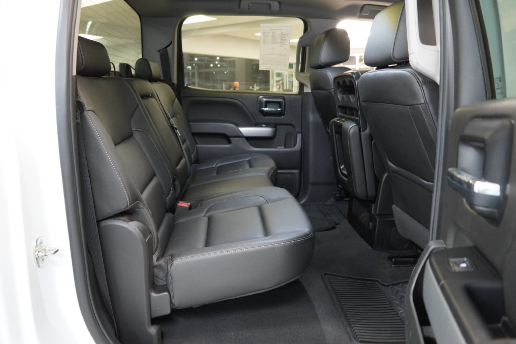 Used 2018 Chevrolet Silverado 1500 LT w/ All Star Edition AWD/4WD image 30