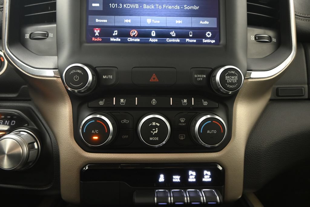 Used 2019 RAM 1500 Laramie AWD/4WD image 31