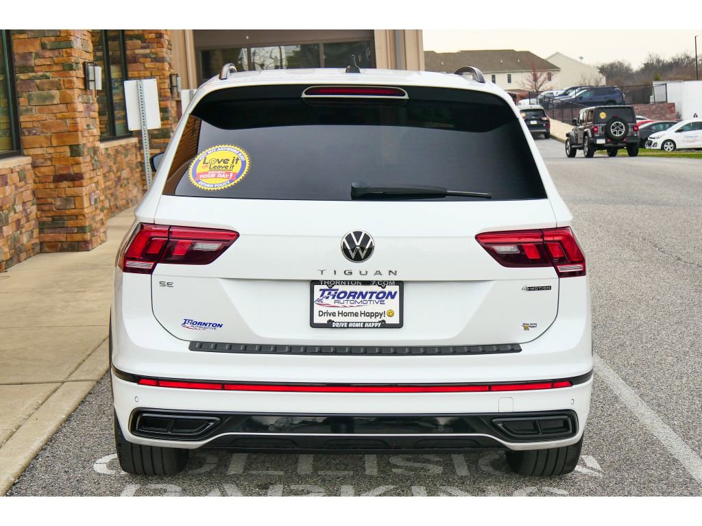 Used 2023 Volkswagen Tiguan SE R-Line AWD/4WD image 4
