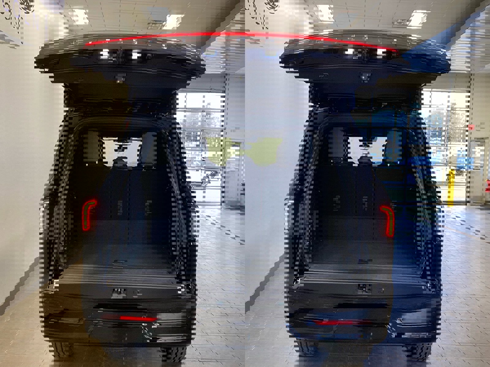 New 2026 Lincoln Navigator Black Label image 9