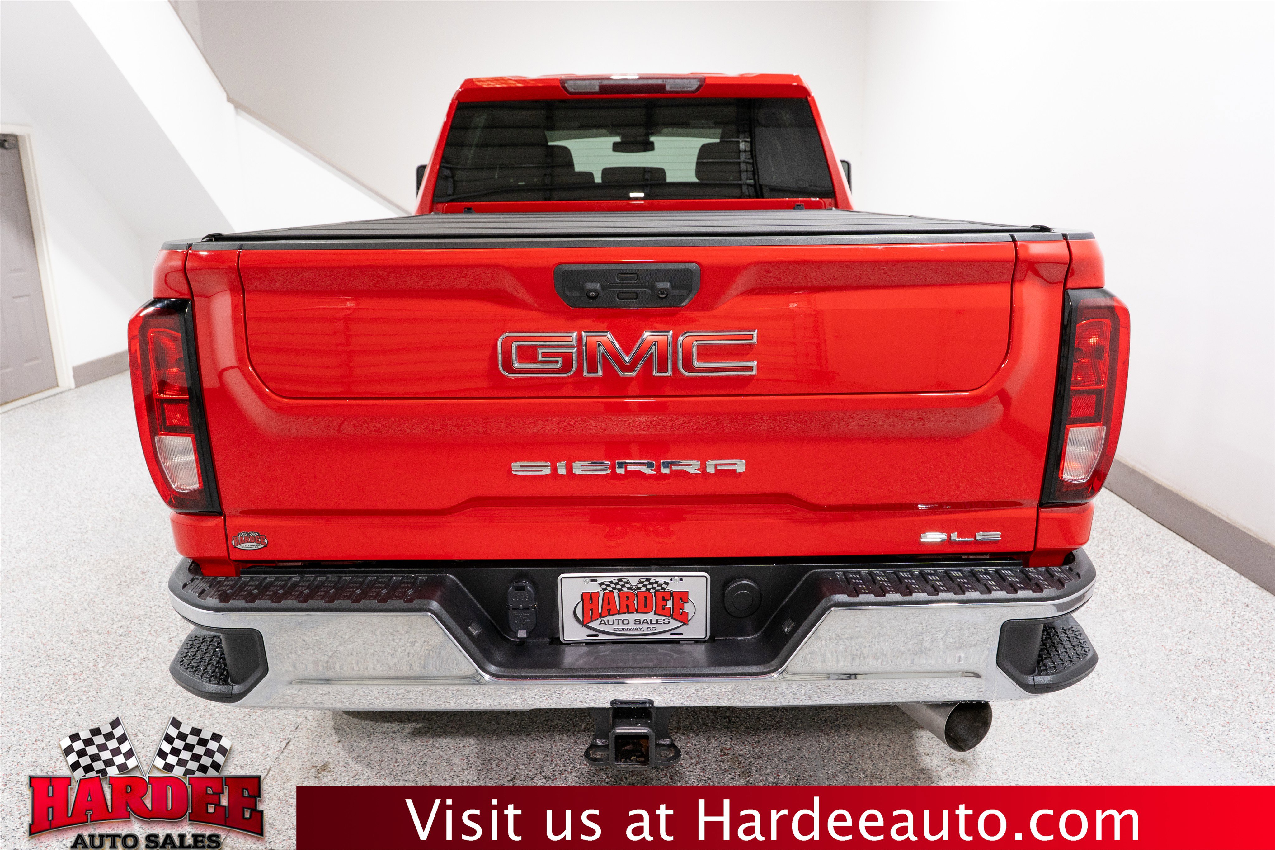 Used 2024 GMC Sierra 2500 SLE w/ SLE Value Package image 4