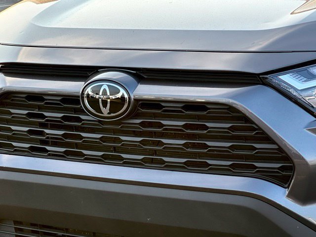 Used 2024 Toyota RAV4 XLE AWD/4WD image 6