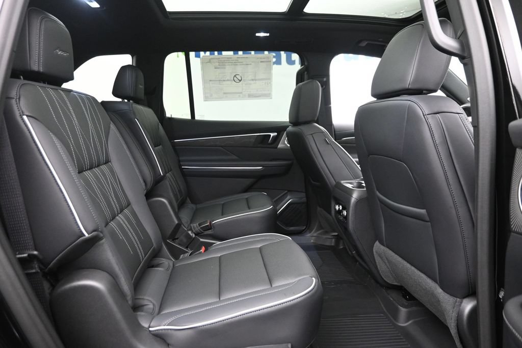 New 2027 Buick Enclave Avenir w/ LPO, Floor Liner Package AWD/4WD image 10