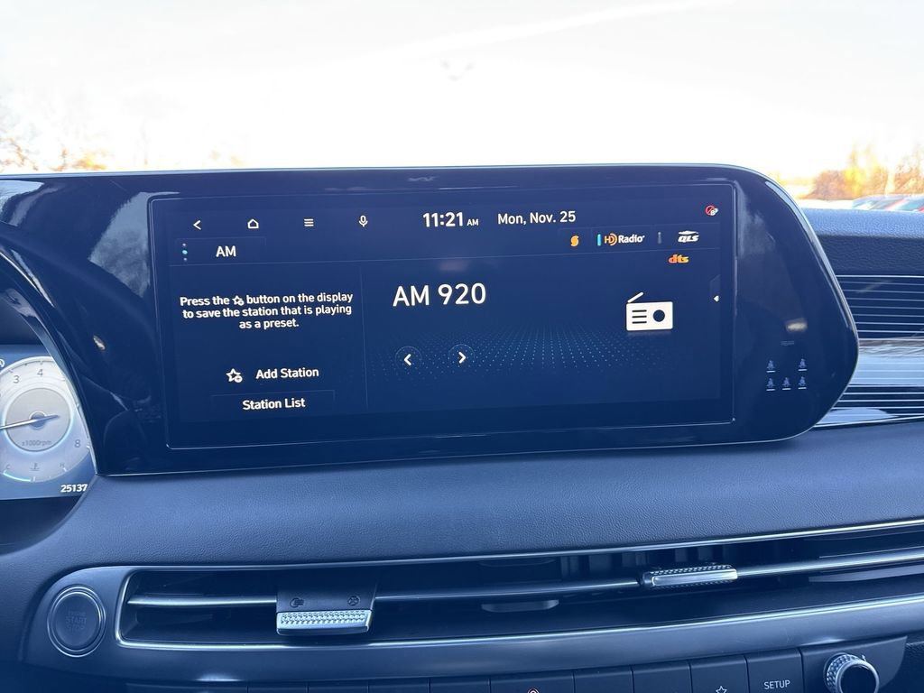 Used 2024 Hyundai Palisade Calligraphy image 17