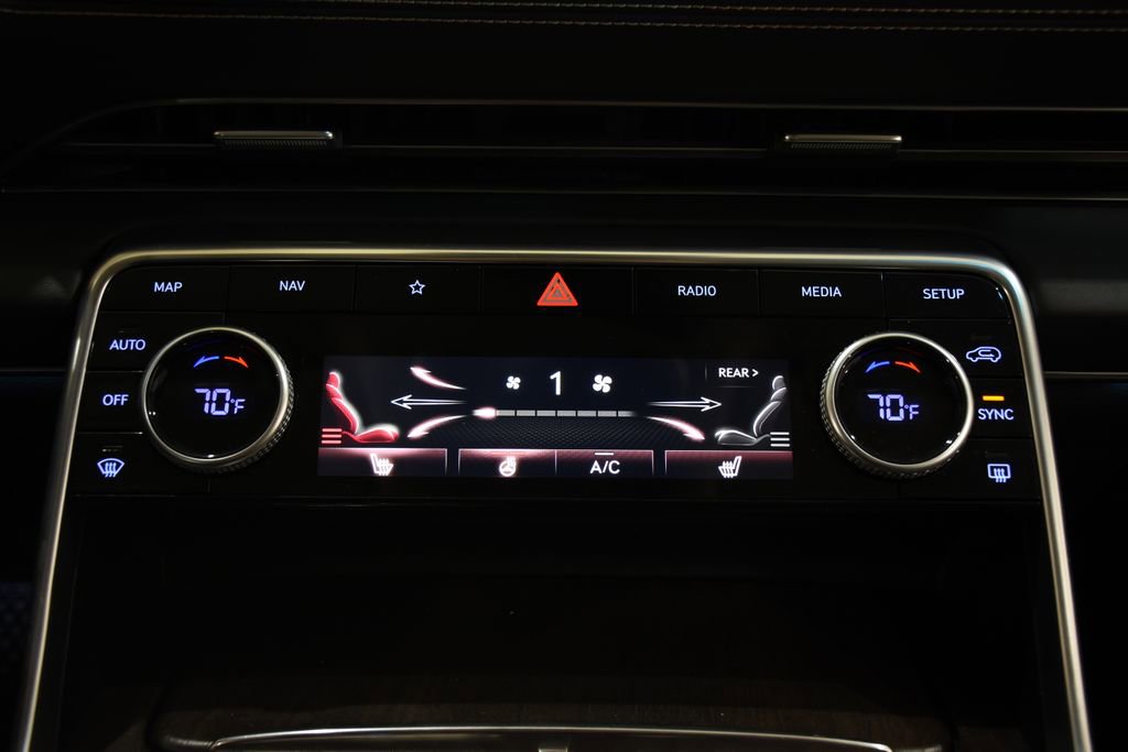 Used 2024 Genesis GV80 2.5T image 15