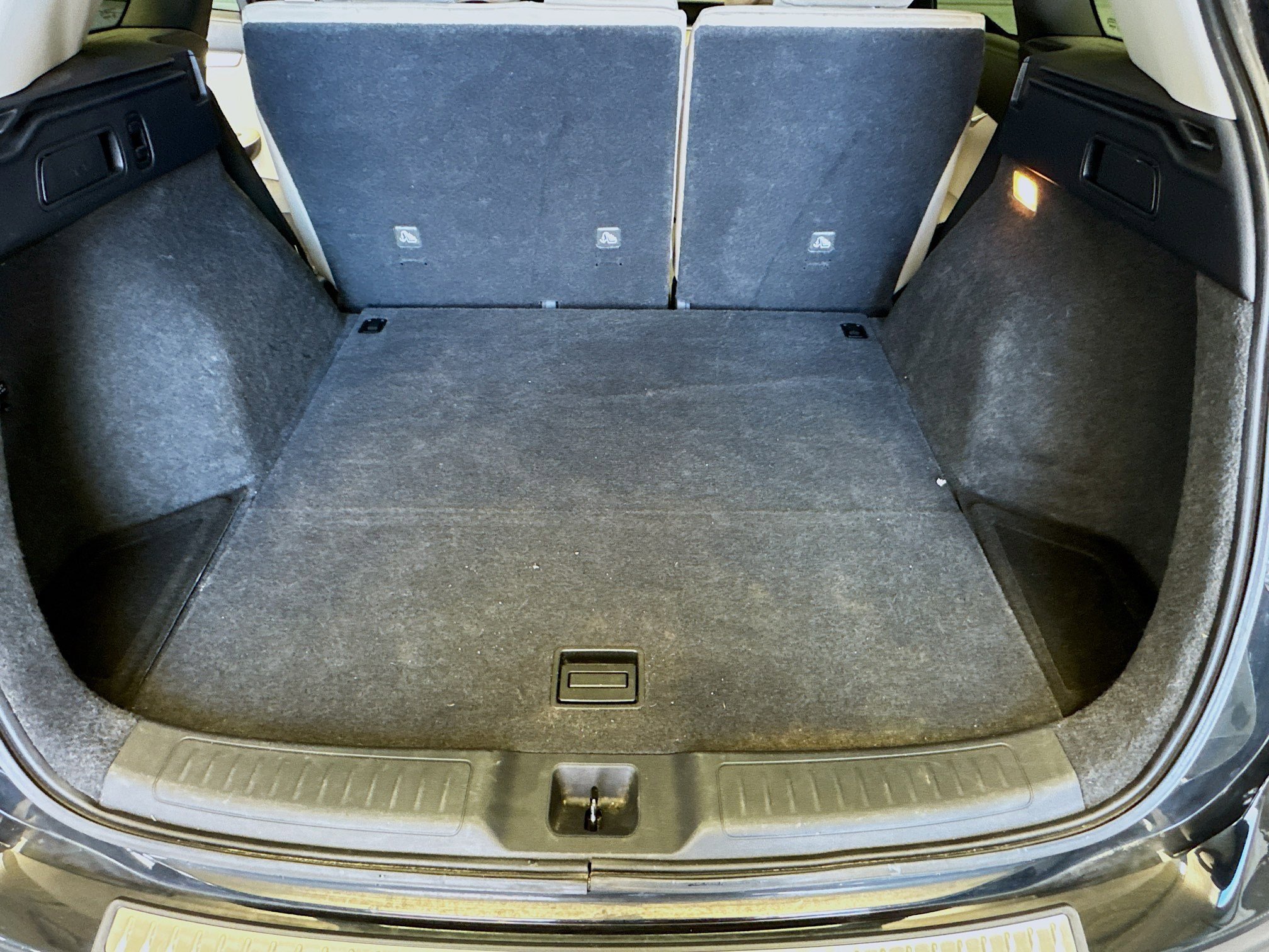 Used 2021 INFINITI QX50 Essential w/ Cargo Package image 18