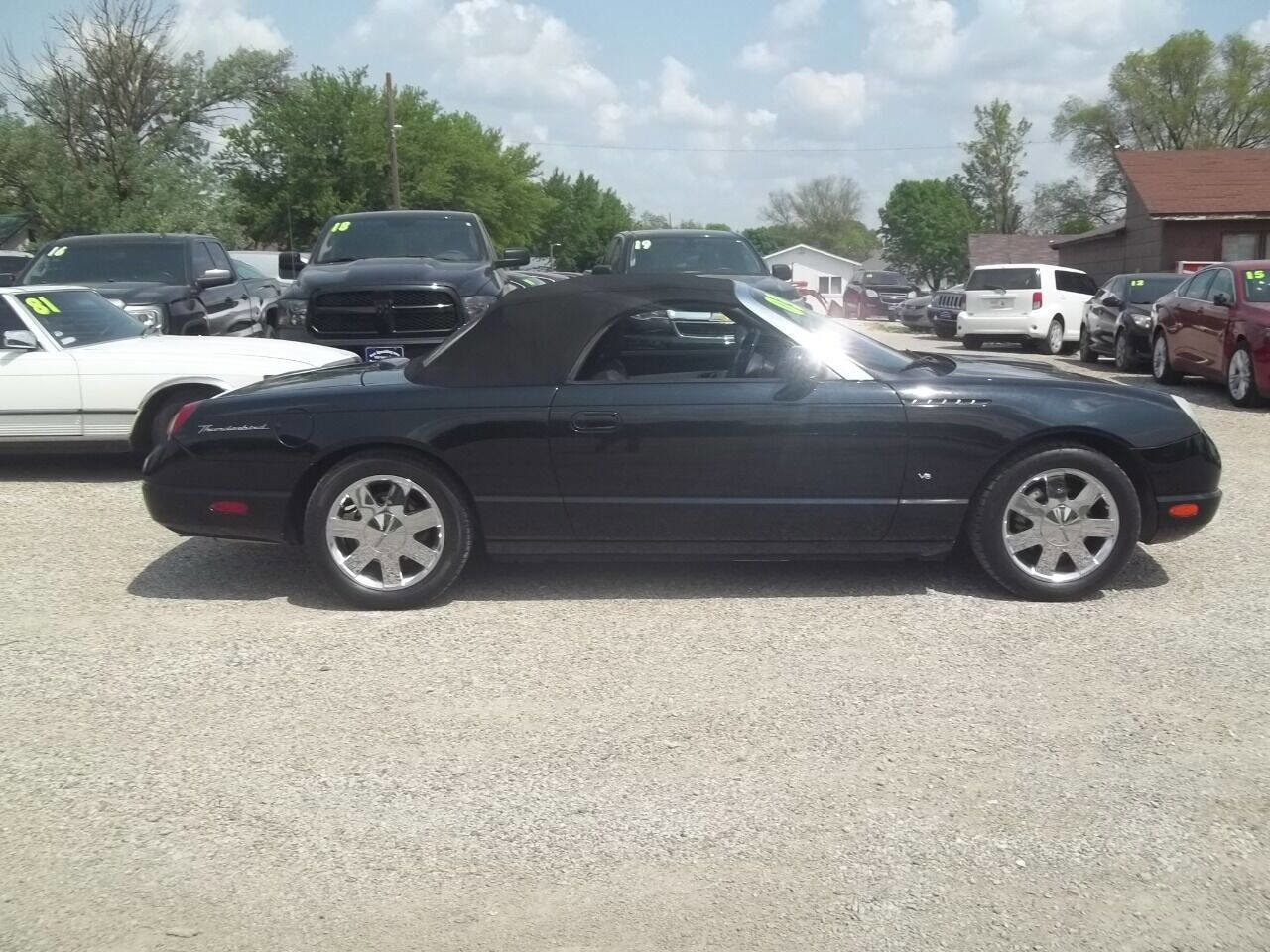 Used 2003 Ford Thunderbird image 3