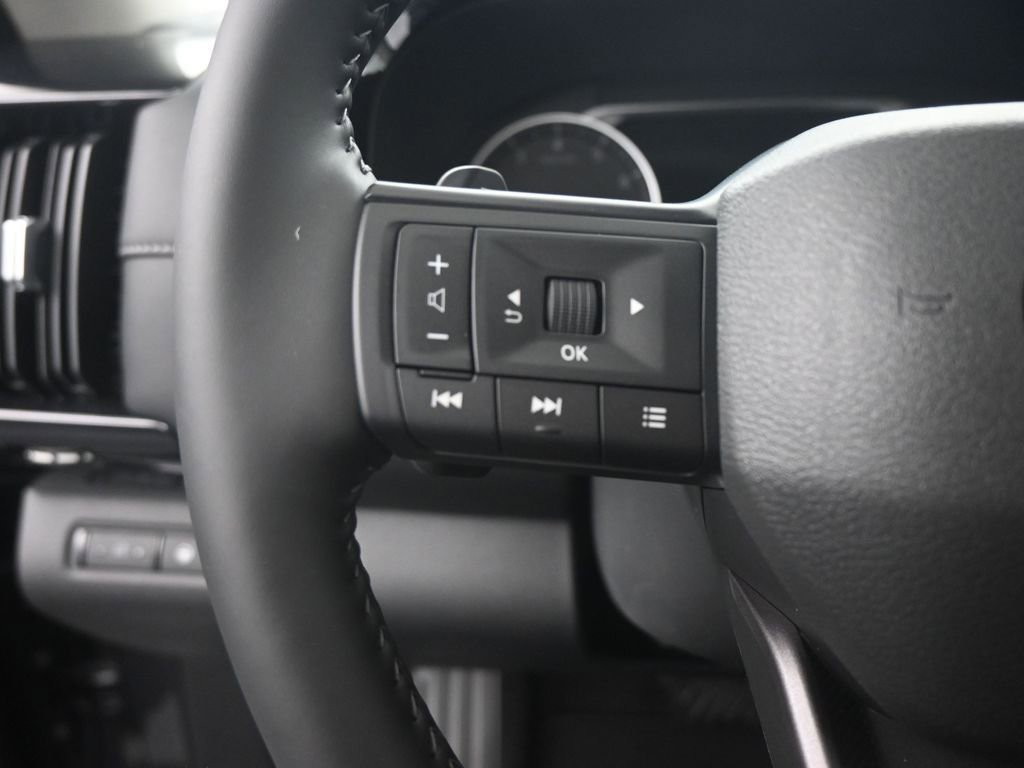 New 2026 Nissan Pathfinder SV image 11