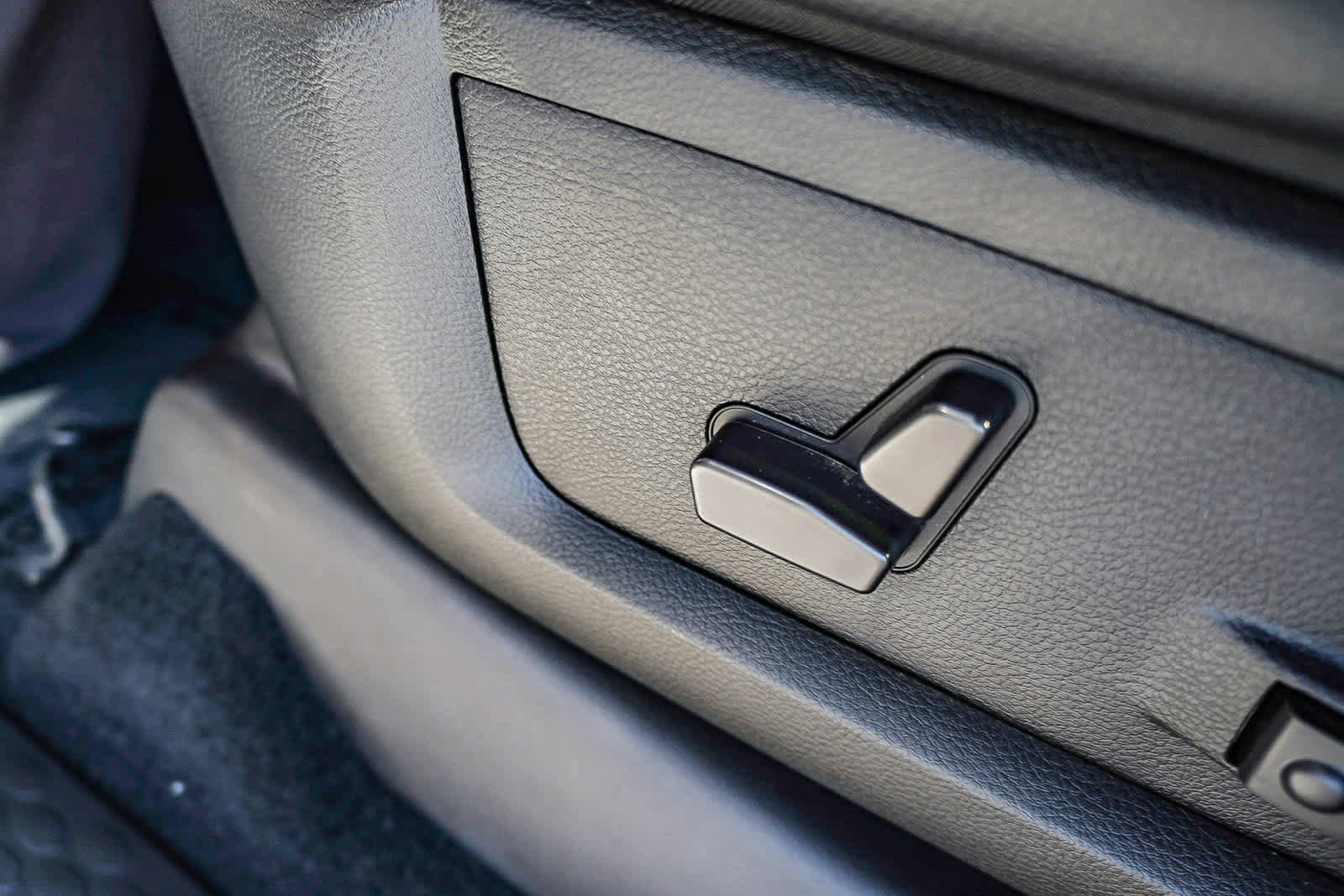 Used 2024 RAM 2500 Laramie image 24