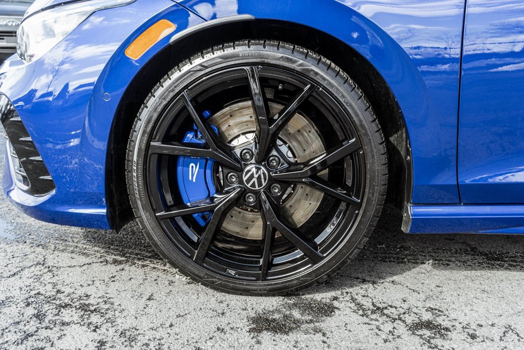 Used 2023 Volkswagen Golf 20th Anniversary Edition image 37