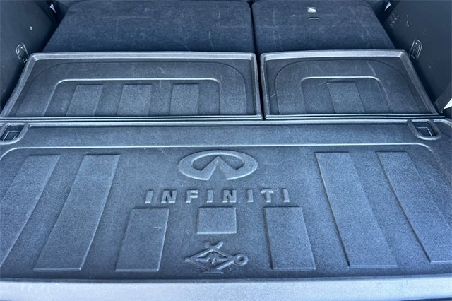 Used 2021 INFINITI QX80 Sensory w/ All-Season Package image 18