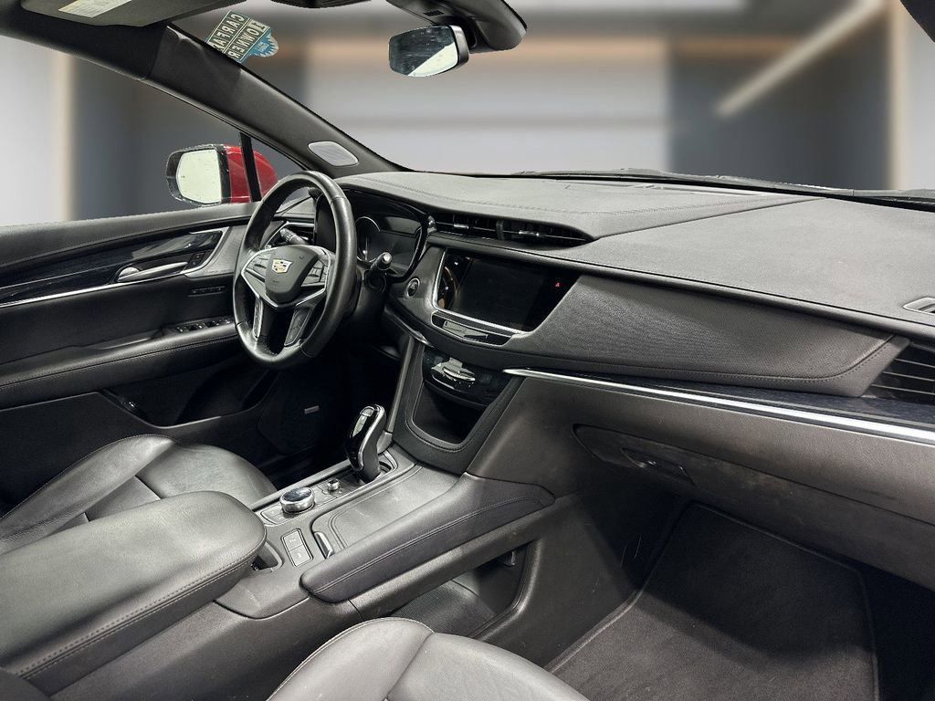 Used 2024 Cadillac XT5 Premium Luxury image 6