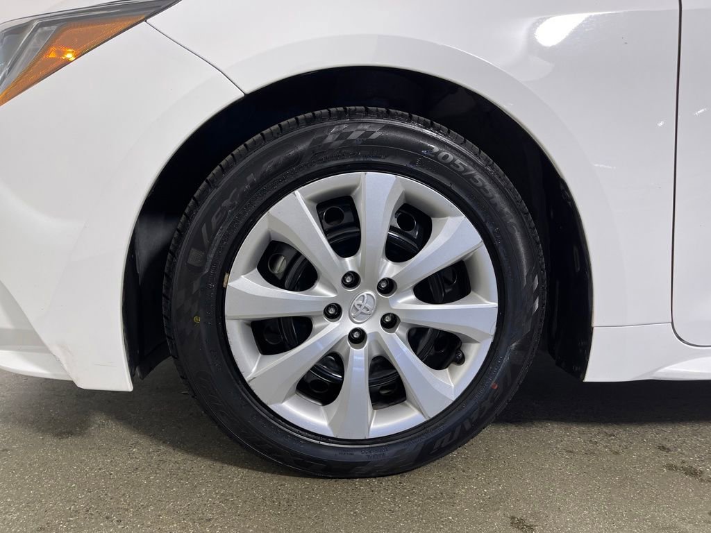 Certified 2024 Toyota Corolla LE image 11