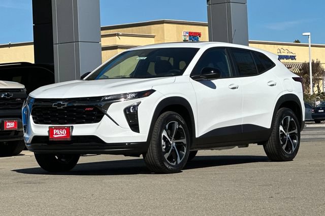 New 2026 Chevrolet Trax RS w/ Sunroof Package FWD image 12