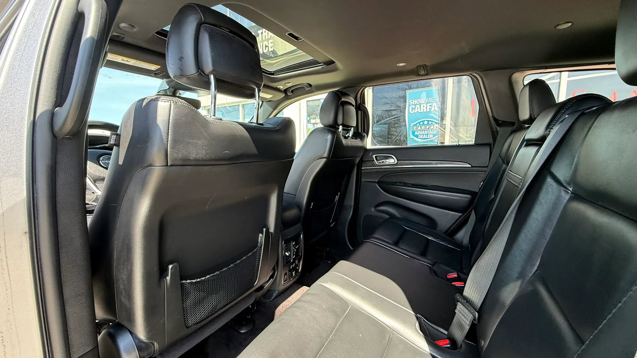 Used 2018 Jeep Grand Cherokee Limited w/ Trailer Tow Group IV image 10