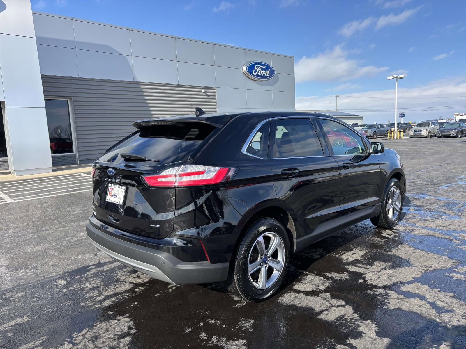 Used 2022 Ford Edge SEL w/ Convenience Package image 9